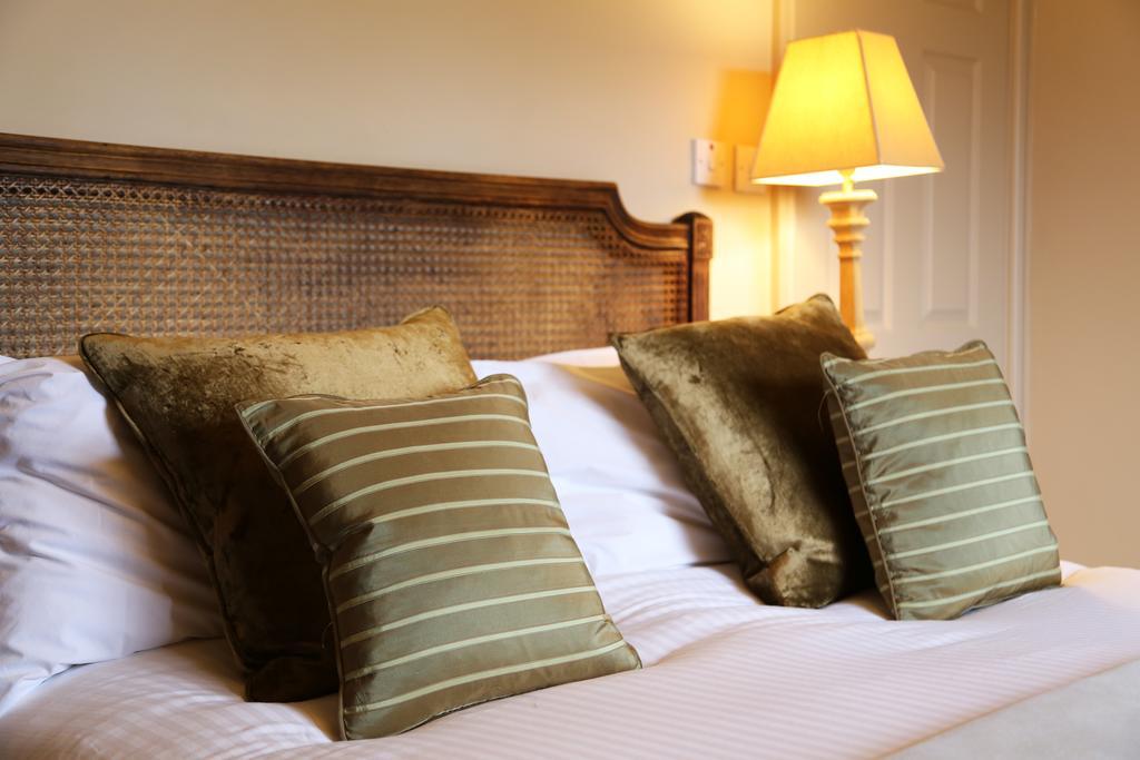 The Seagrave Arms Otel Weston Subedge Oda fotoğraf
